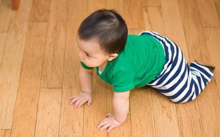 Dấu hiệu nhận biết chậm phát triển thể chất ở trẻ từ 0-36 tháng tuổi