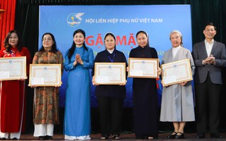 TƯ Hội LHPN Việt Nam gặp mặt, khen thưởng các nữ tu, nữ giáo dân tiêu biểu
