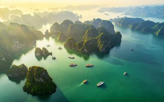 Tạp chí Forbes liệt kê Vịnh Hạ Long trong top 24 điểm đến du lịch tuyệt nhất thế giới 2024
