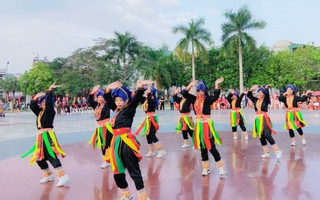 Quảng Ninh: 190.000 phụ nữ đồng diễn dân vũ 