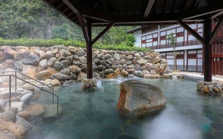 Tắm onsen để “chữa lành” theo cách của người Nhật