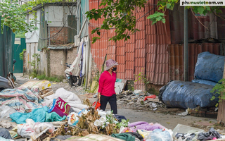Cầu Giấy, Hà Nội: Bãi rác tự phát 10 năm trong khu dân cư