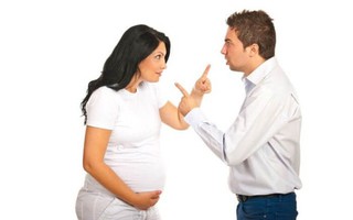 Đang mang thai có ly hôn được không?