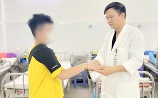Bác sĩ Đà Nẵng - TP.HCM hội chẩn trong đêm cứu bé trai 10 tuổi bị đột quỵ não hiếm gặp