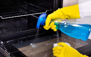 6 điều bạn không bao giờ nên làm với chất tẩy rửa
