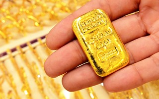 Giá vàng tuần qua tăng mạnh 1 triệu đồng, tiệm cận mức 72 triệu đồng/lượng