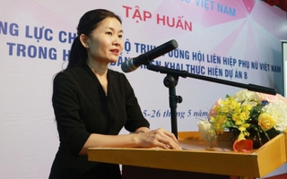Phó Chủ tịch Hội LHPNVN Tôn Ngọc Hạnh kiêm Ủy viên Ủy ban An toàn giao thông Quốc gia