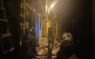 Hà Nội: Nhà 4 tầng cháy dữ dội ở Trương Định