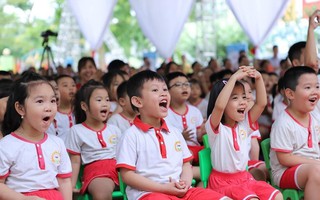 Học sinh thuộc hộ cận nghèo tại Hà Nội sẽ được miễn học phí
