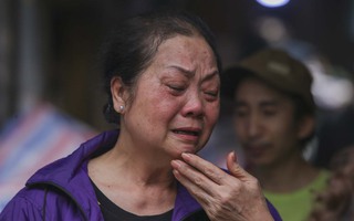 Tiểu thương khóc nức nở sau vụ cháy tại chợ Tam Bạc: "Cả nhà tôi không ăn, không ngủ được"