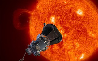 Vật chất nào trên Trái Đất có thể đến gần Mặt Trời mà không bị nóng chảy?