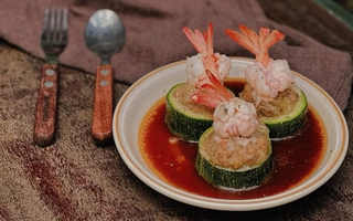 Mẹ nấu ẩm thực 3 miền, biến tấu các món Thái - Nhật - Trung cho bé