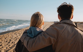 Hiệu ứng tâm lý gió Nam: Sử dụng sự ấm áp để giữ chặt người yêu