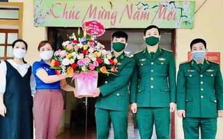 Ấn tượng câu lạc bộ “Phụ nữ với chiến sĩ quân hàm xanh” 