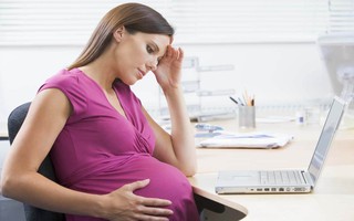 Cam kết với công ty không mang thai, nay lỡ có bầu thì phải làm sao?
