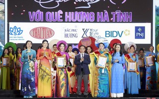 2 thí sinh đoạt giải Nhất cuộc thi "Áo dài với quê hương Hà Tĩnh"