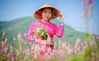 Nữ trưởng thôn dùng sức trẻ và sáng tạo để vận động bà con thoát nghèo bền vững