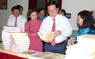 Ra mắt cuốn sách của Tổng Bí thư Nguyễn Phú Trọng bằng 7 ngoại ngữ