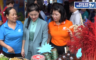 Những suất quà san sẻ yêu thương đến với phụ nữ và trẻ em dân tộc thiểu số ở Bình Phước