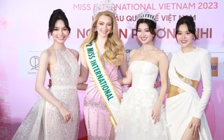 Dàn Hoa - Á hậu hội ngộ chúc mừng Phương Nhi tham dự Miss International