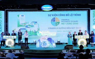 VINAMILK là công ty sữa đầu tiên tại Việt Nam có nhà máy và trang trại đạt chứng nhận trung hòa Carbon
