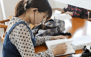Trung Quốc: Phụ huynh phàn nàn “cho con vào đại học là khởi đầu của rắc rối" khiến dư luận tranh cãi