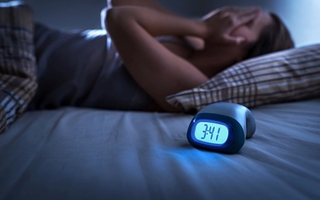 5 tác hại khi đi ngủ sau 11 giờ đêm, chuyên gia chỉ mẹo ngủ ngon để khỏe mạnh, chậm lão hóa
