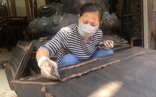 Những người thợ ở làng nghề 800 năm tuổi: Suốt ngày gắn với bụi gỗ, mùi sơn vẫn hạnh phúc