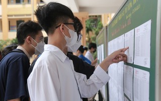 Hơn 30 nghìn học sinh Hà Nội không đậu trường công lập: Cha mẹ nên định hướng cho con như thế nào?