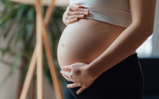 Mang thai trong 4 tình huống này đều không được bác sĩ khuyến khích