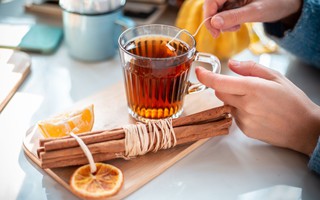 Mùa mưa, nhâm nhi ly trà quế để hưởng nhiều lợi ích cho sức khỏe