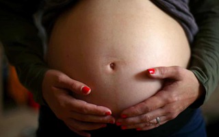 Tìm thấy bằng chứng về "hóa chất vĩnh cửu" trong máu của phụ nữ mang thai
