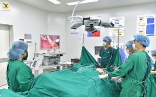 Bệnh viện Đa khoa MEDLATEC phẫu thuật thành công u xơ tử cung nặng 6kg