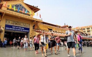 Thu hút gần 5,6 triệu lượt khách quốc tế trong 6 tháng đầu năm, du lịch Việt Nam khởi sắc