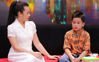 Con trai Hoàng Mèo bật khóc trên truyền hình, nói về điều ước sau khi ba mẹ ly hôn