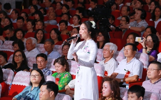 Tùng Dương, Hiền Thục lấy nước mắt khán giả khi hát về cha mẹ