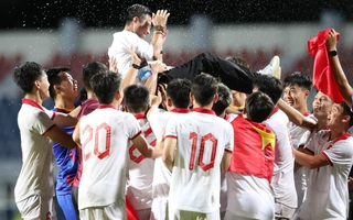 U23 Việt Nam vô địch Đông Nam Á, HLV Hoàng Anh Tuấn xúc động: "Thầy xin cảm ơn những chiến binh nhỏ tuổi"