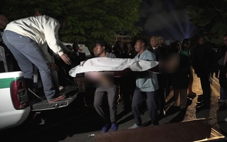 Chùm ảnh: Giẫm đạp kinh hoàng tại sân vận động ở Madagascar, ít nhất 120 người thương vong
