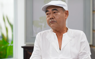 NSND Việt Anh: Khách đến giật mình vì không ngờ một nghệ sĩ lại đi làm bồi bàn