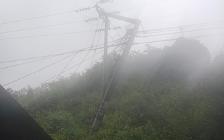 Gần 8.500 khách hàng tại các tỉnh Tây Bắc bị gián đoạn cung cấp điện do ảnh hưởng của mưa, lũ