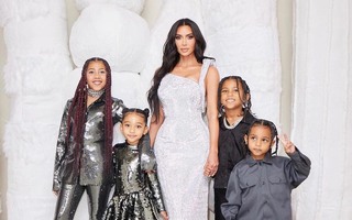 Kim Kardashian chia sẻ về những khó khăn khi làm mẹ