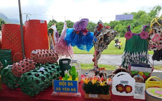 Quang Bình (Hà Giang): Nhiều sản phẩm độc đáo từ rác tái chế