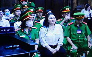 Tuyên phạt bị cáo Nguyễn Phương Hằng 3 năm tù