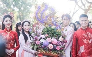 Toàn cảnh lễ ăn hỏi và đón dâu của Quang Hải - Chu Thanh Huyền: Visual cô dâu chú rể sáng bừng