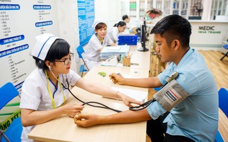 Tranh luận quanh đề xuất thay đổi thời gian khám sức khỏe với người lái xe