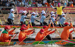 Về Sóc Trăng xem hội đua ghe Ngo 