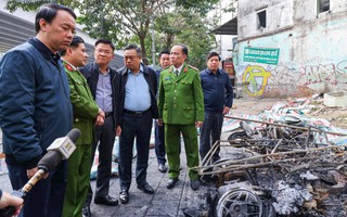 Phó Thủ tướng, Chủ tịch Hà Nội thăm hỏi nạn nhân vụ cháy trên đường Phạm Văn Đồng