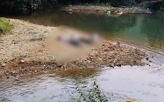 Phát hiện thi thể 2 cháu bé dưới hồ ở Quảng Bình