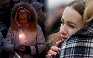 Chùm ảnh: Người dân Nga tưởng niệm hơn 130 nạn nhân vụ khủng bố và lời kể ám ảnh của người sống sót