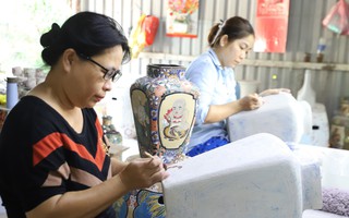 Gốm Biên Hòa chuyển mình sau những thăng trầm, 70% nghệ nhân, thợ thủ công là phụ nữ